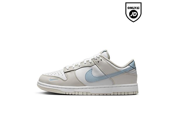 Nike Dunk Low Women's - Damen, White/Light Bone/Light Armoury Blue