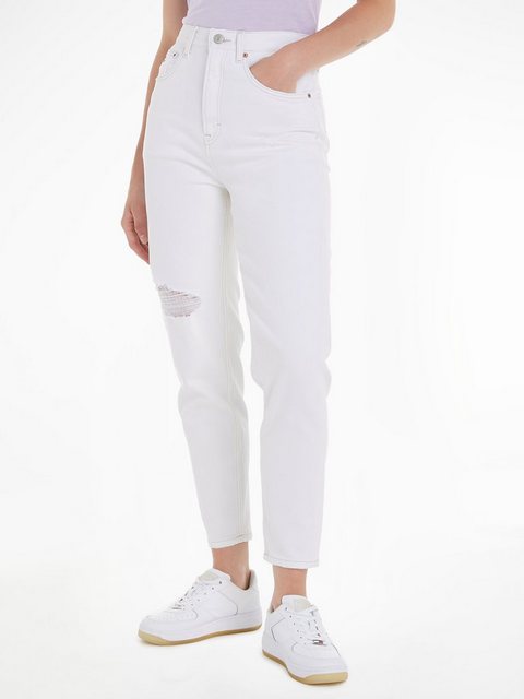 Tommy Jeans Mom-Jeans MOM JEAN UH TPR BH5198 mit Destroyed Effekten