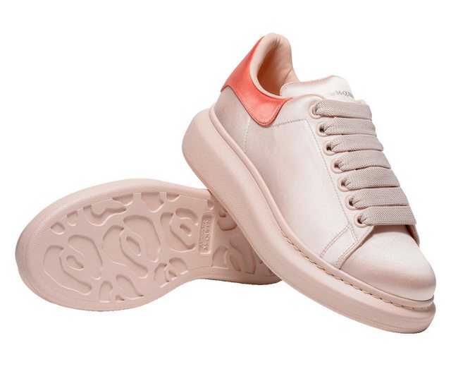 ALEXANDER MCQUEEN Sneakers Oversized Seide Satin Schuhe Trainers Damen Sneaker Sneaker aus Leder mit auffälligem Seidenfinish